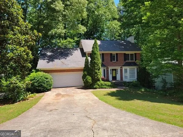 8541 Birch Hollow Drive, Roswell, GA 30076