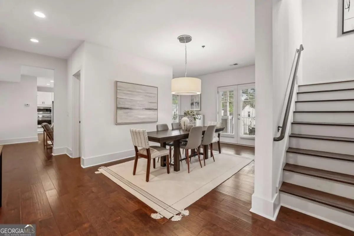 301 Canton Way, Roswell, GA 30075 - #1