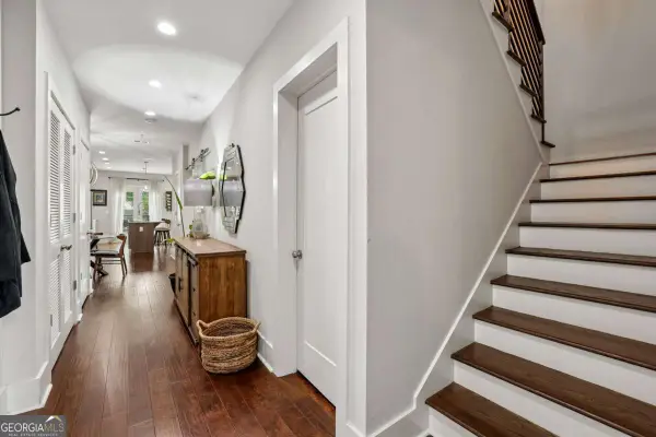 307 Canton Way, Roswell, GA 30075