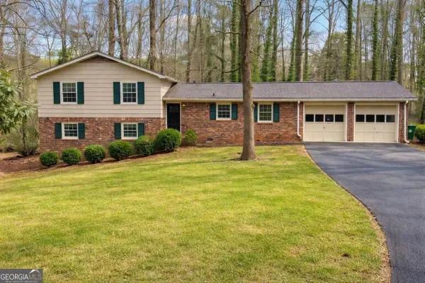 2802 Leisure Woods Lane, Decatur, GA 30034