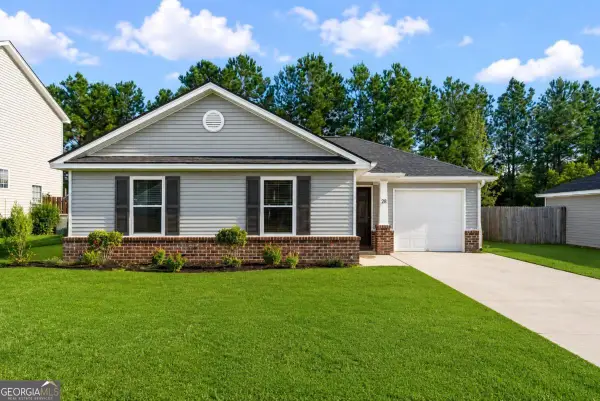 28 Twin Oaks Place, Savannah, GA 31407