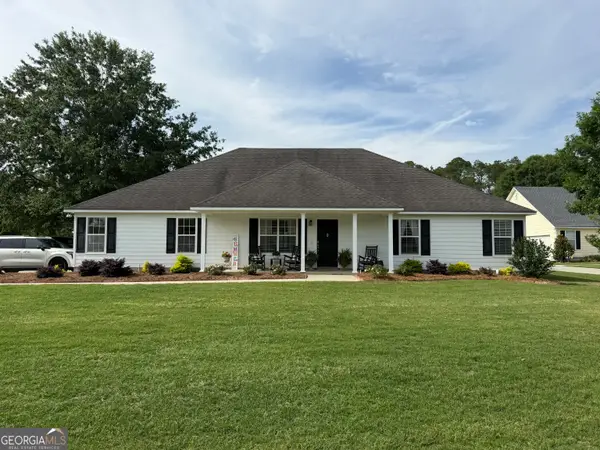 725 Edgewater Place, Hahira, GA 31632