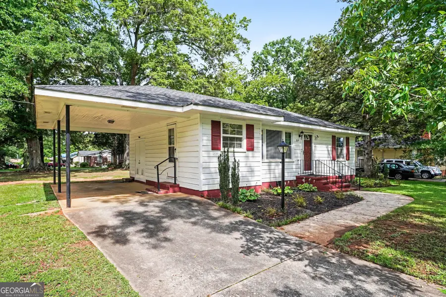 309 Cherokee Circle, Griffin, GA 30224 - #2