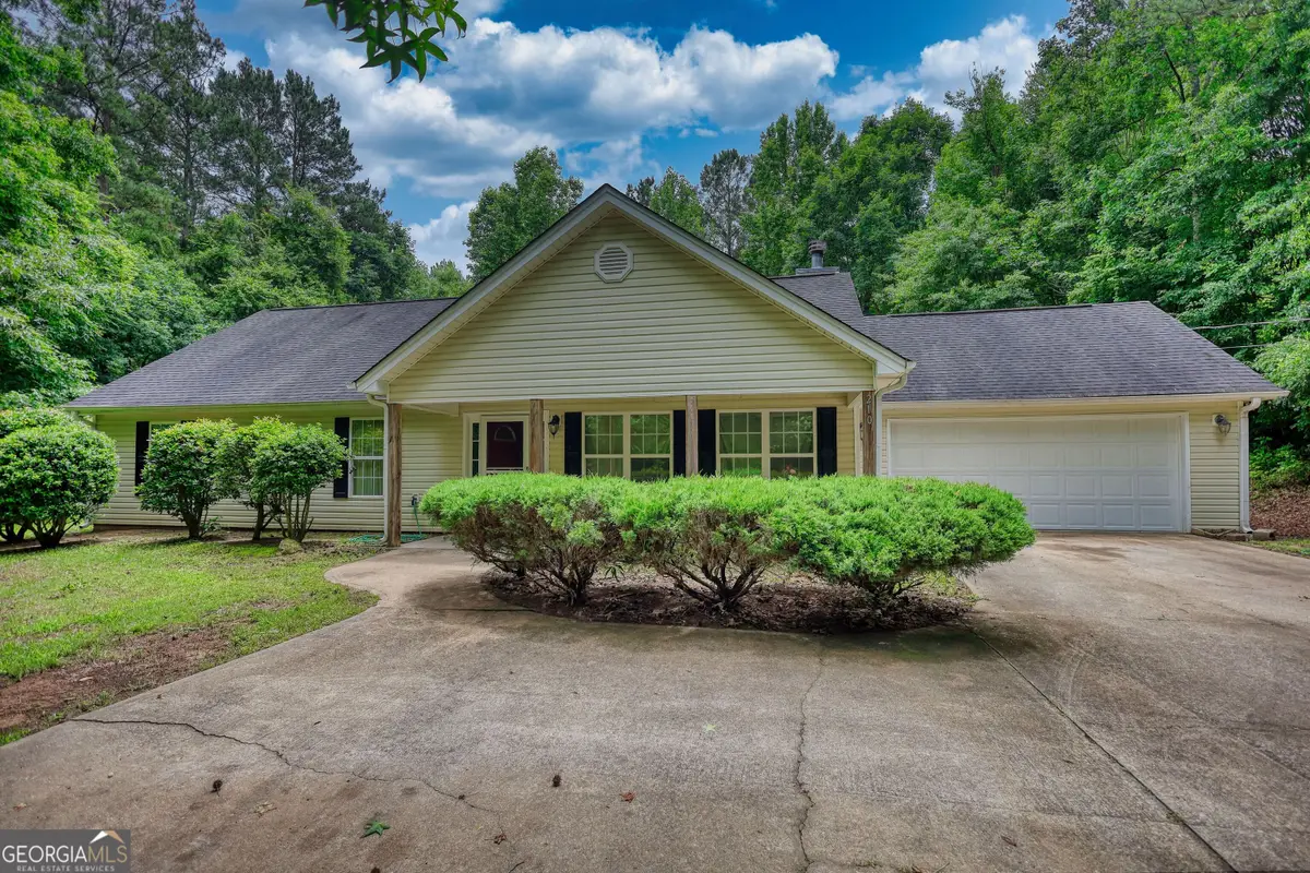 210 Reeves Road, Jackson, GA 30233 - #1