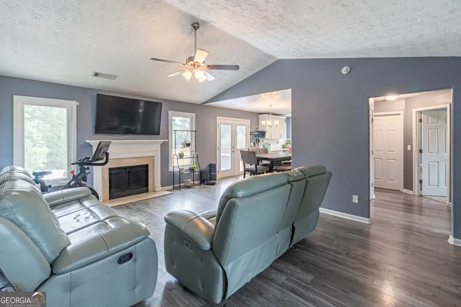 322 Royal Oaks Drive, Winder, GA 30680 - #2