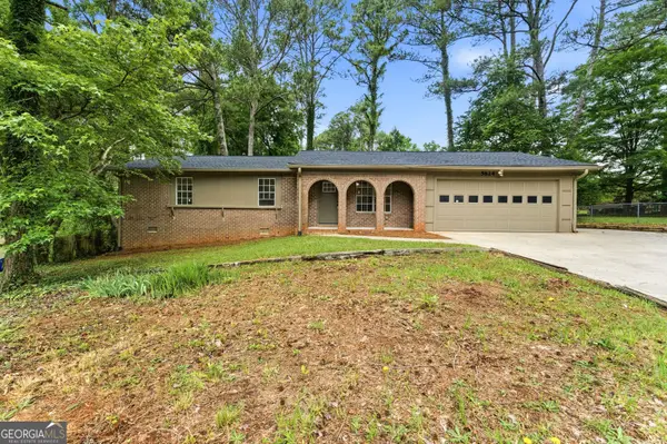 5824 Oakleaf Way, Stone Mountain, GA 30087