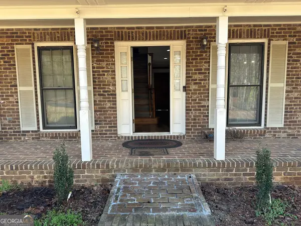 6980 Oak Leaf Drive, Fairburn, GA 30213