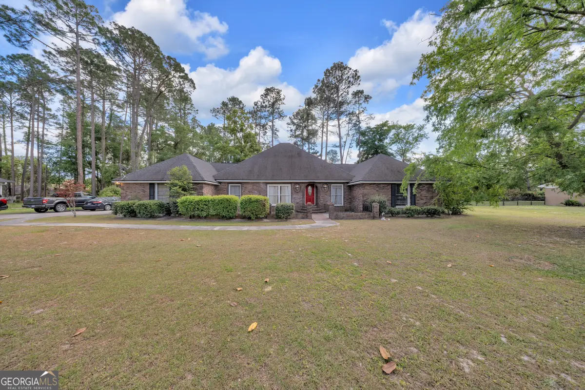1304 Shawnee Drive, Waycross, GA 31501 - #1