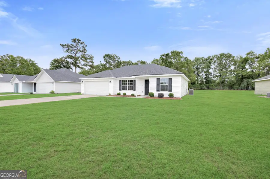 207 Bull Street, Glennville, GA 30427 - #2