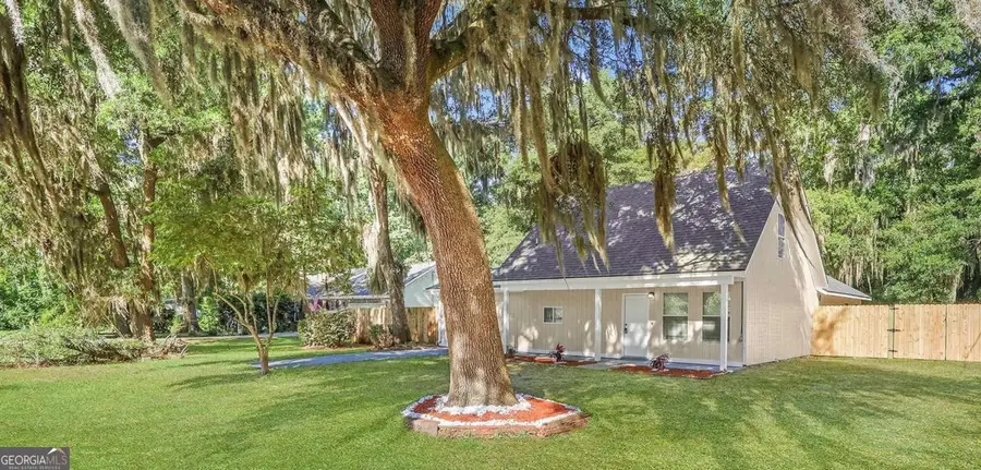 539 Pine Avenue, Midway, GA 31320 - #3