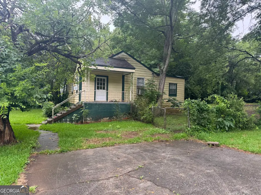 1330 N Clarke St, Milledgeville, GA 31061 - #2