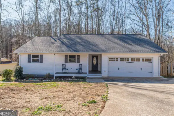 4779 Countryside Drive, Flowery Branch, GA 30542