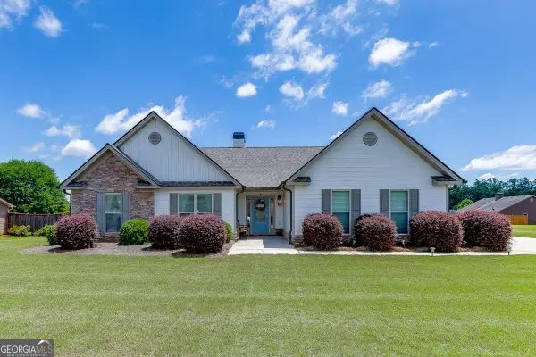 818 Bradmore Court, Hoschton, GA 30548