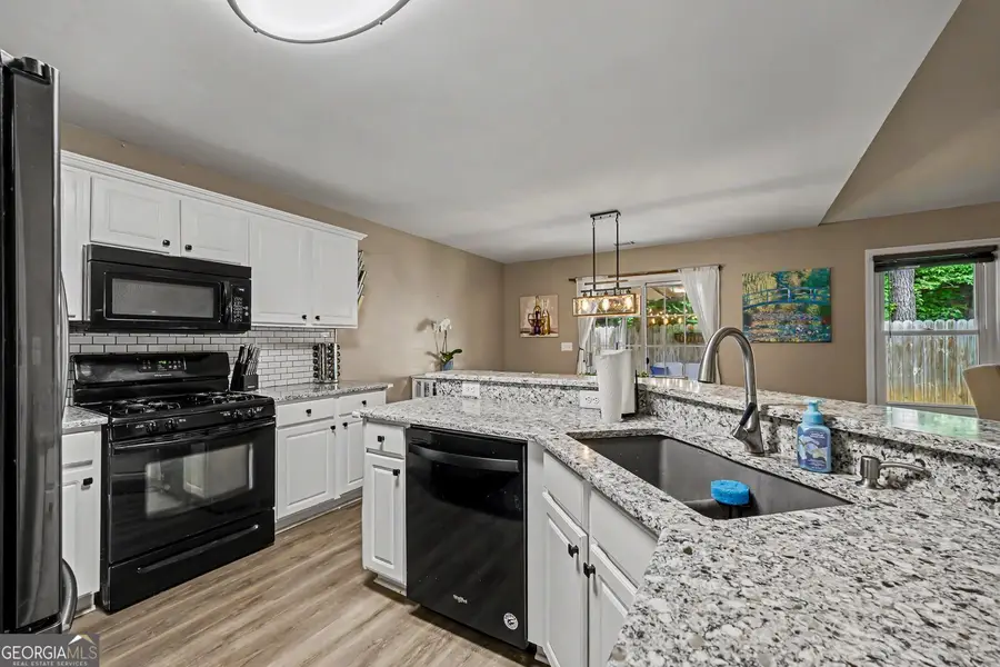 206 Park Place, Woodstock, GA 30189 - #2