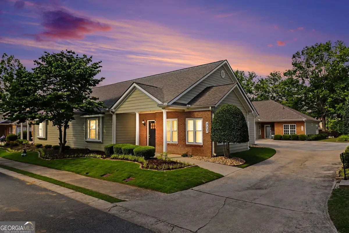 303 Commonwealth Circle, Newnan, GA 30263 - #1