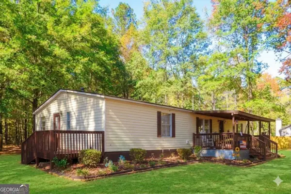 1424 Al Roberts Road, Senoia, GA 30276