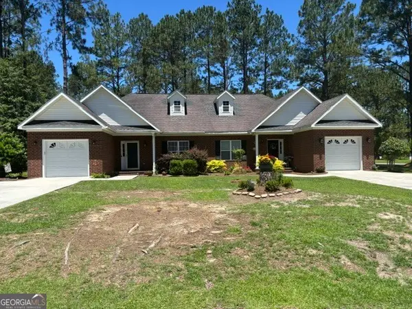 1124 B Southbend, Statesboro, GA 30458