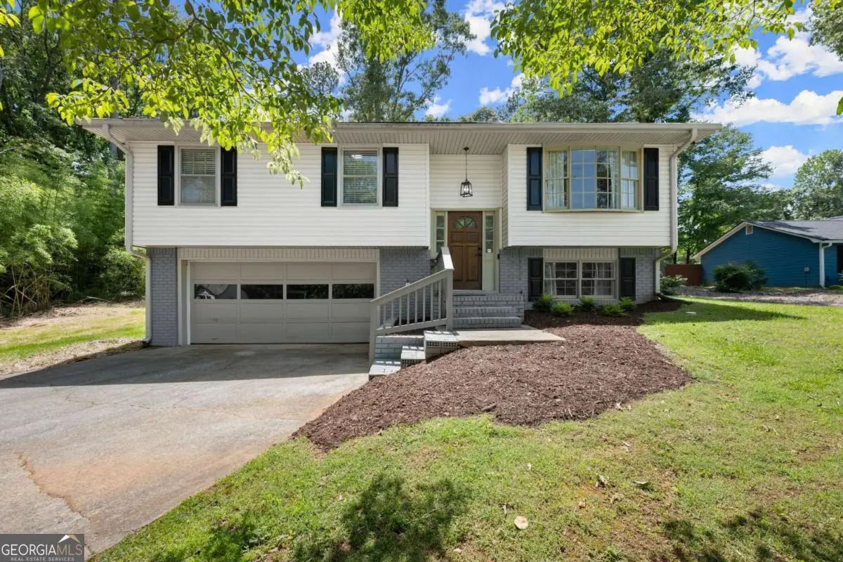 6262 Laurel Wood Trail, Flowery Branch, GA 30542 - #1
