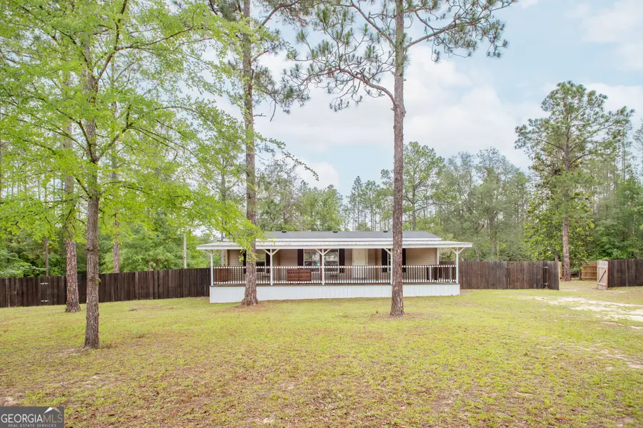 830 Satilla Circle, Blackshear, GA 31516 - #2
