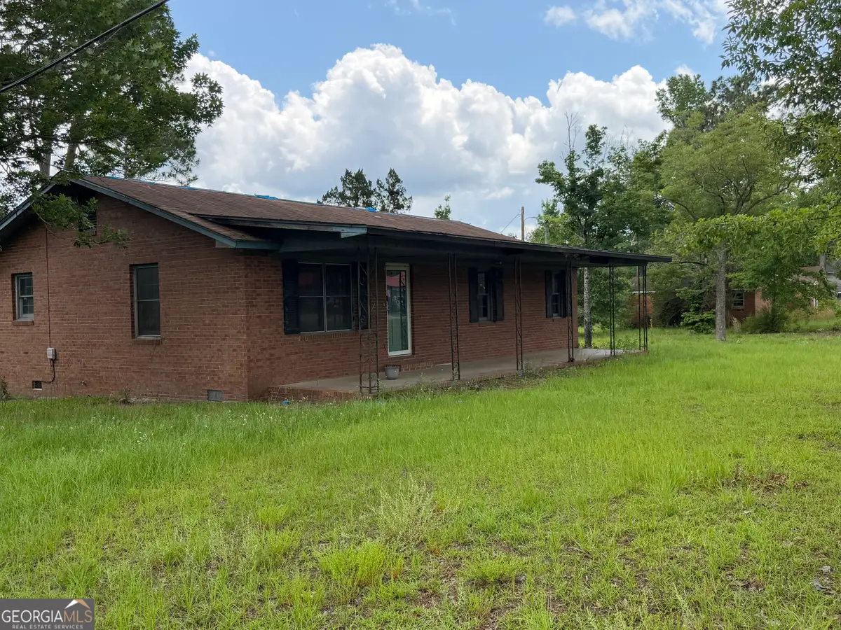 706 E Highway 80, Swainsboro, GA 30401 - #1