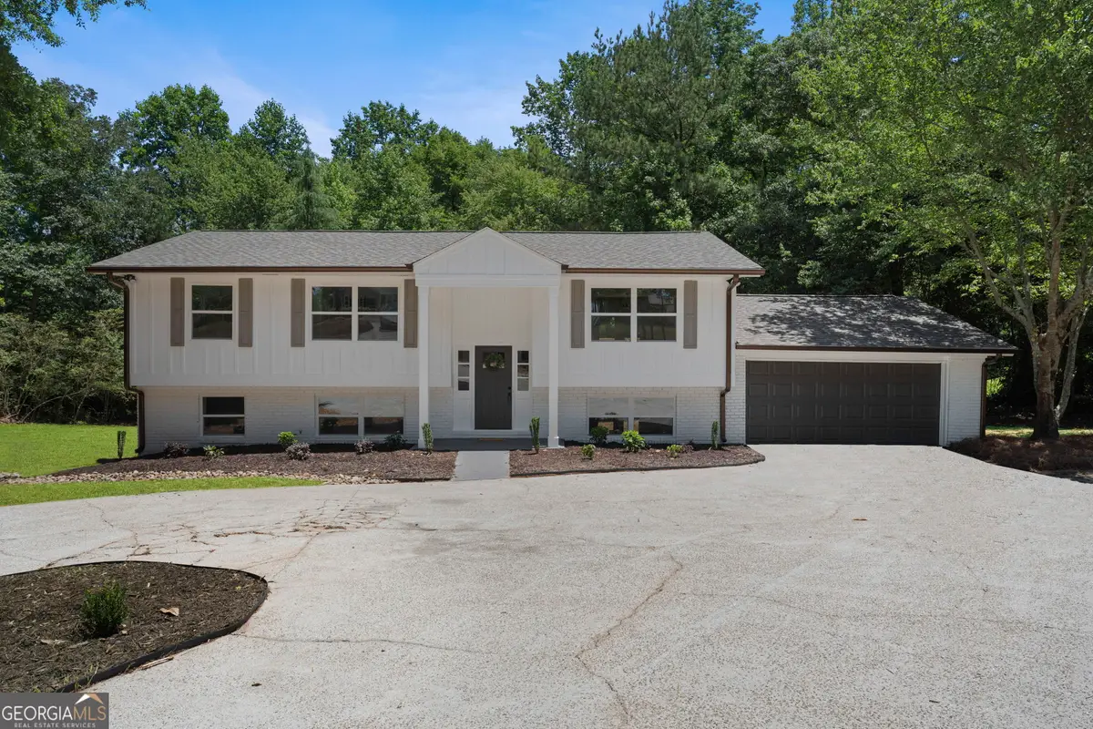 381 Thigpen Rd, Newnan, GA 30263 - #1