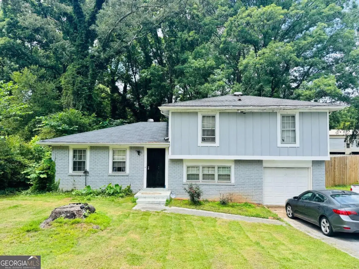 521 Navarre Drive, Stone Mountain, GA 30087 - #1
