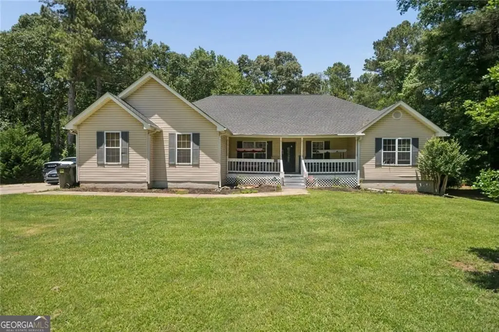 408 Strathmore Drive, Sharpsburg, GA 30277 - #1