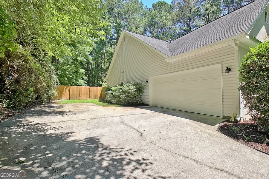 220 Farr Lake Drive, Tyrone, GA 30290 - #3