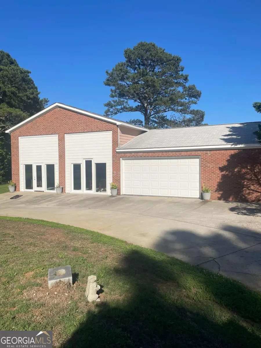 1378 Amber Stapp Studdard Road, Social Circle, GA 30025 - #2