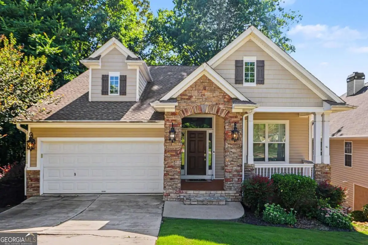 108 Greenview Drive, Newnan, GA 30265 - #1