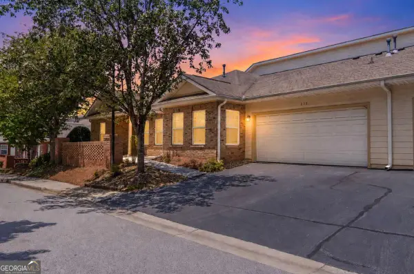 235 Villa Park Circle, Stone Mountain, GA 30087