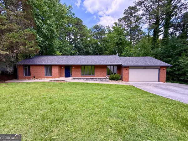 2200 Carey Place, Marietta, GA 30066