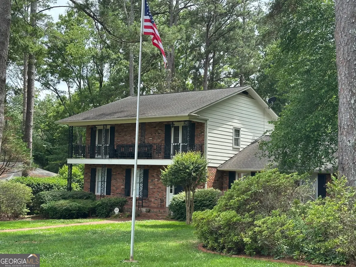 810 Stewart Avenue, Union Point, GA 30669 - #1