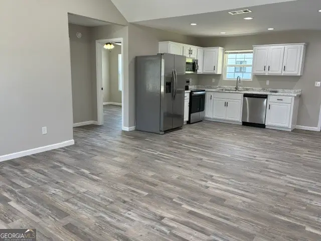 304 E 6th Street, Vidalia, GA 30474 - #3