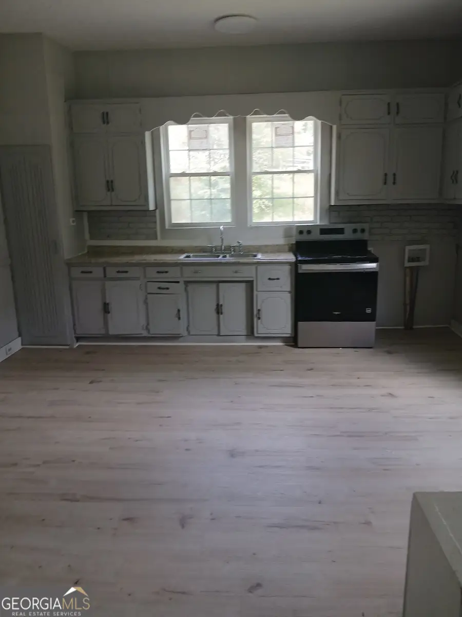 709 Spring Street, Valley, AL 36854 - #3