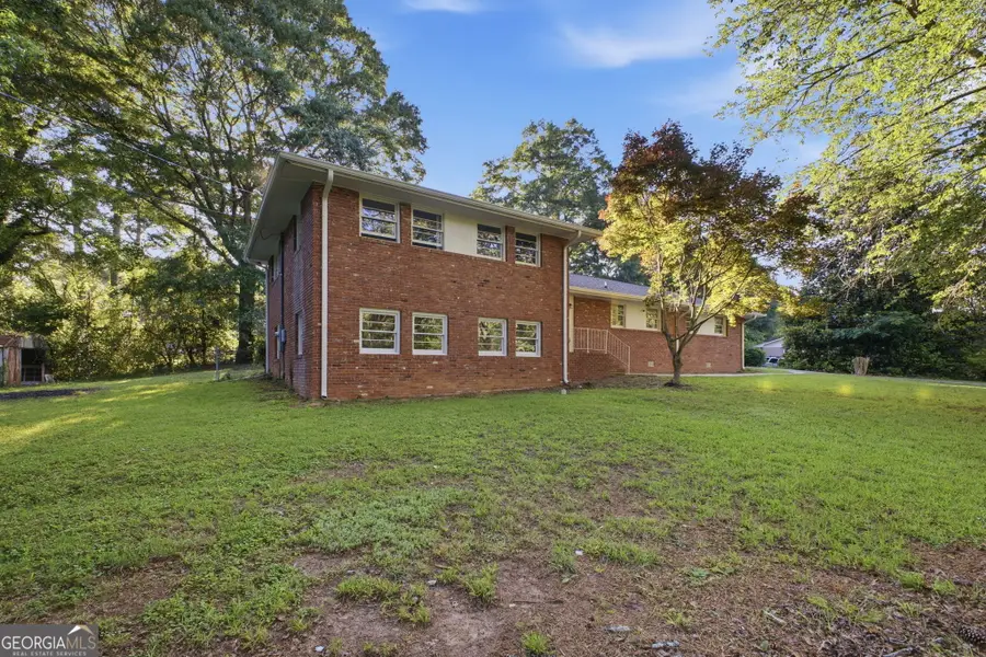 180 E Greenwood Drive, Carrollton, GA 30117 - #2