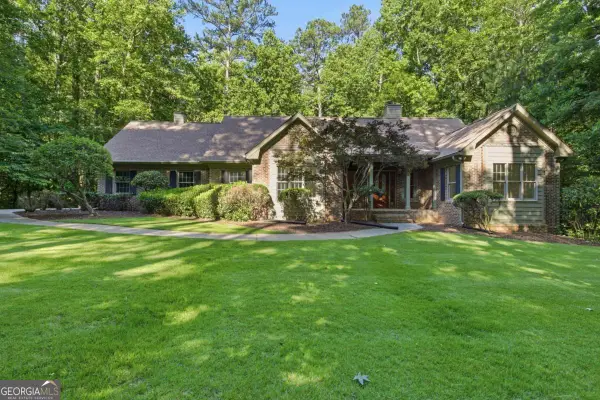 5055 Meadowbrook Circle, Suwanee, GA 30024