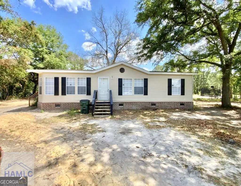 928 Strickland St Ext, Pembroke, GA 31321 - #1