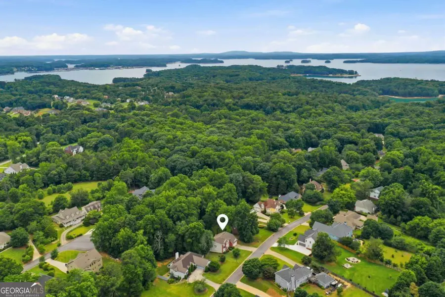 6353 Chestnut Parkway, Flowery Branch, GA 30542 - #2