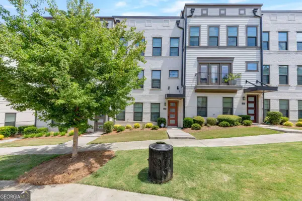2130 Holtz Lane, Atlanta, GA 30318