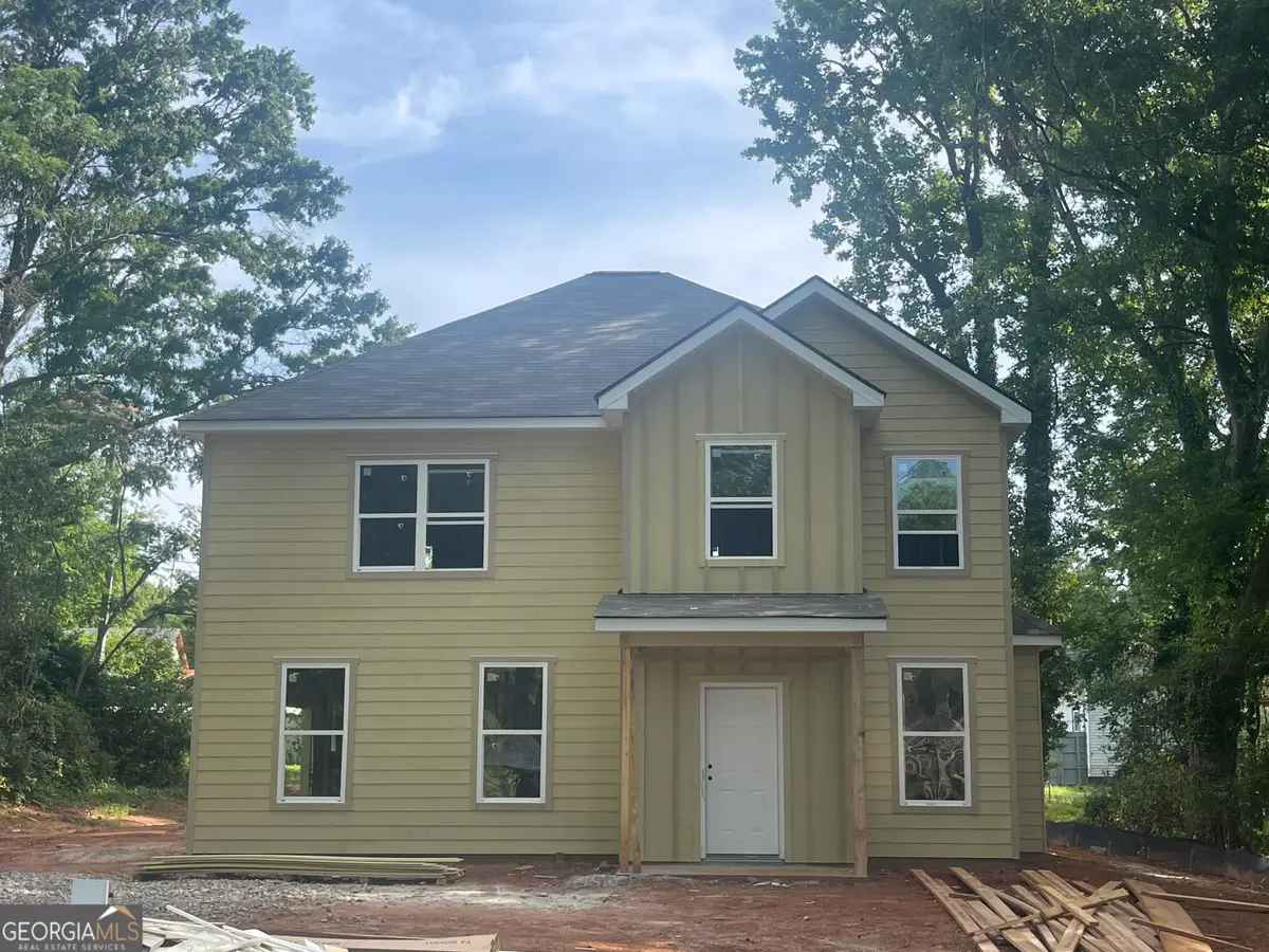 11 E Reynolds Street, Newnan, GA 30263 - #1