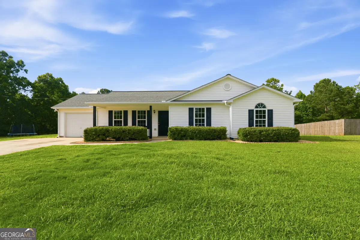 30 Hunters Trace, Covington, GA 30014 - #1