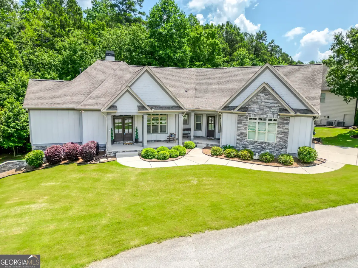 415 Vanderbilt Parkway, Newnan, GA 30265 - #1