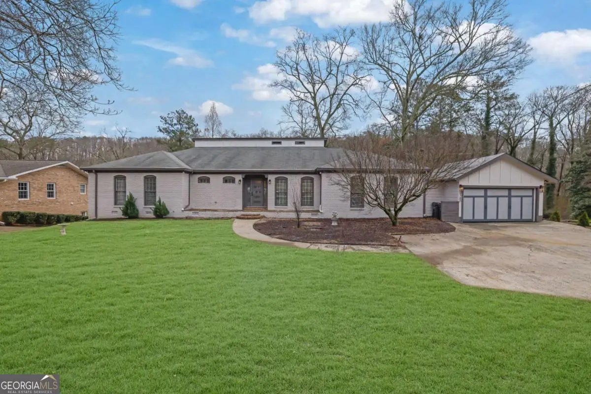 9785 La View Circle, Roswell, GA 30075 - #1
