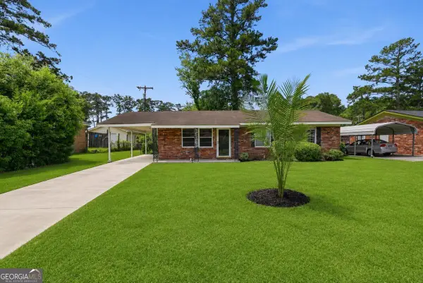 4 Lucian Circle, Savannah, GA 31406