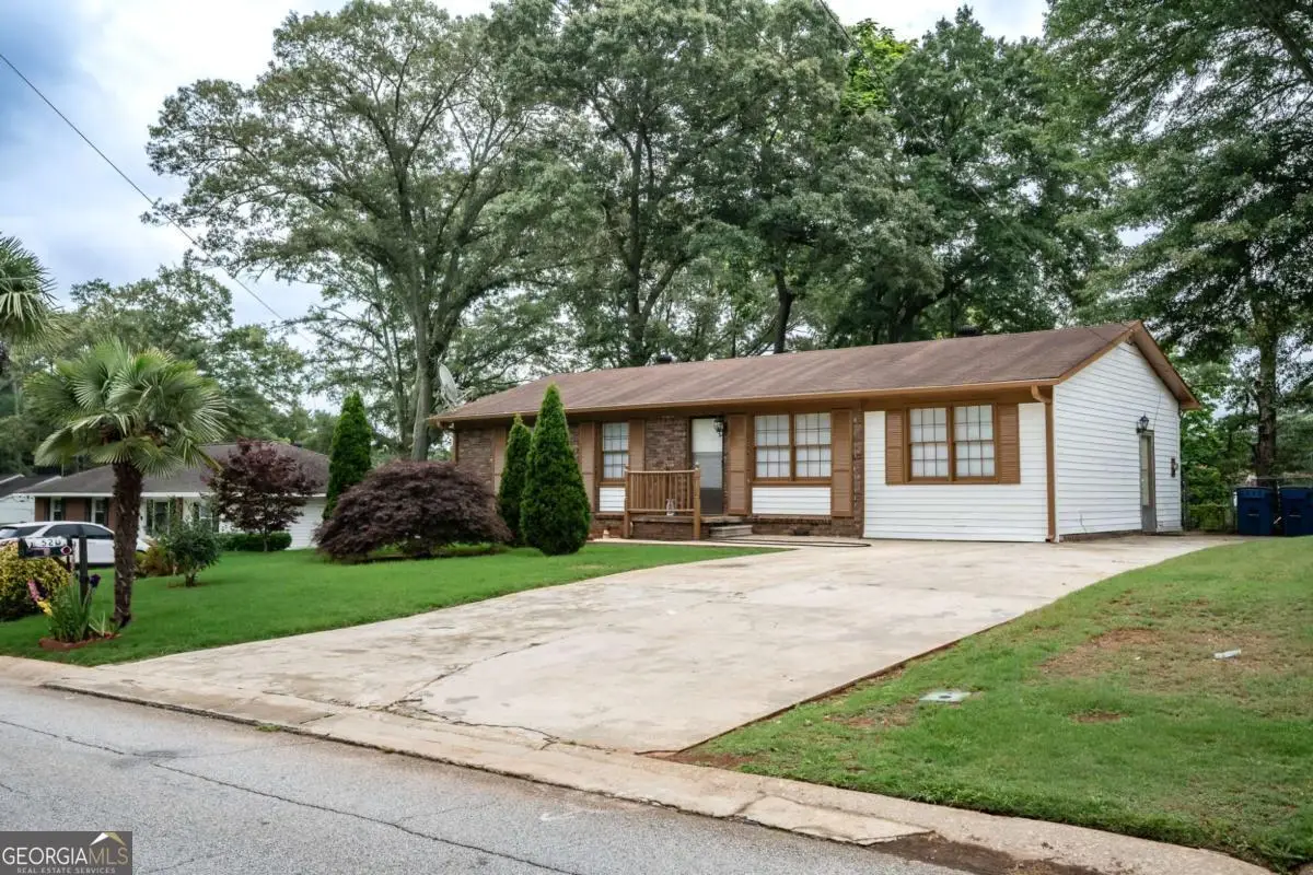 520 Pinecrest Drive, Riverdale, GA 30274 - #1