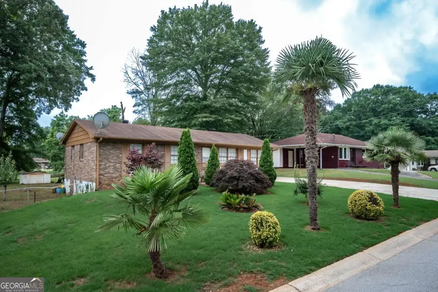 520 Pinecrest Drive, Riverdale, GA 30274 - #2