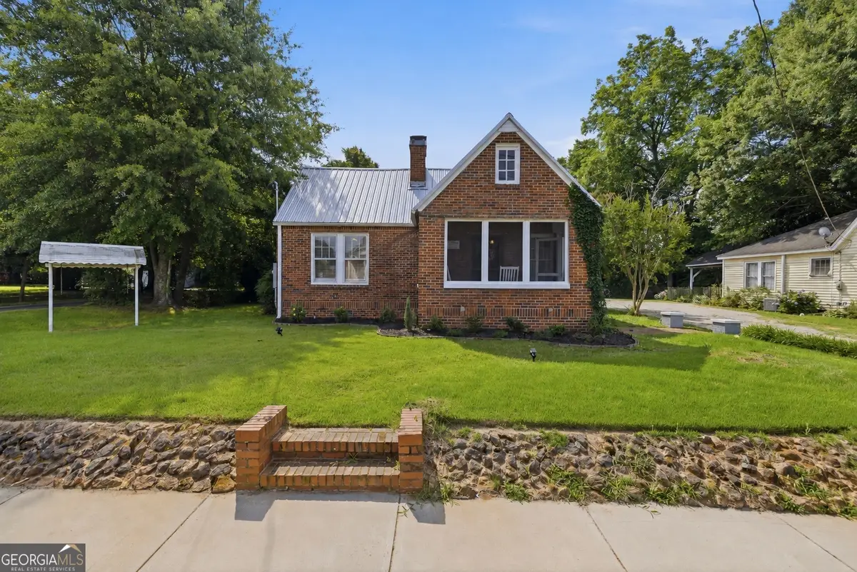 274 S Cherokee Road, Social Circle, GA 30025 - #1