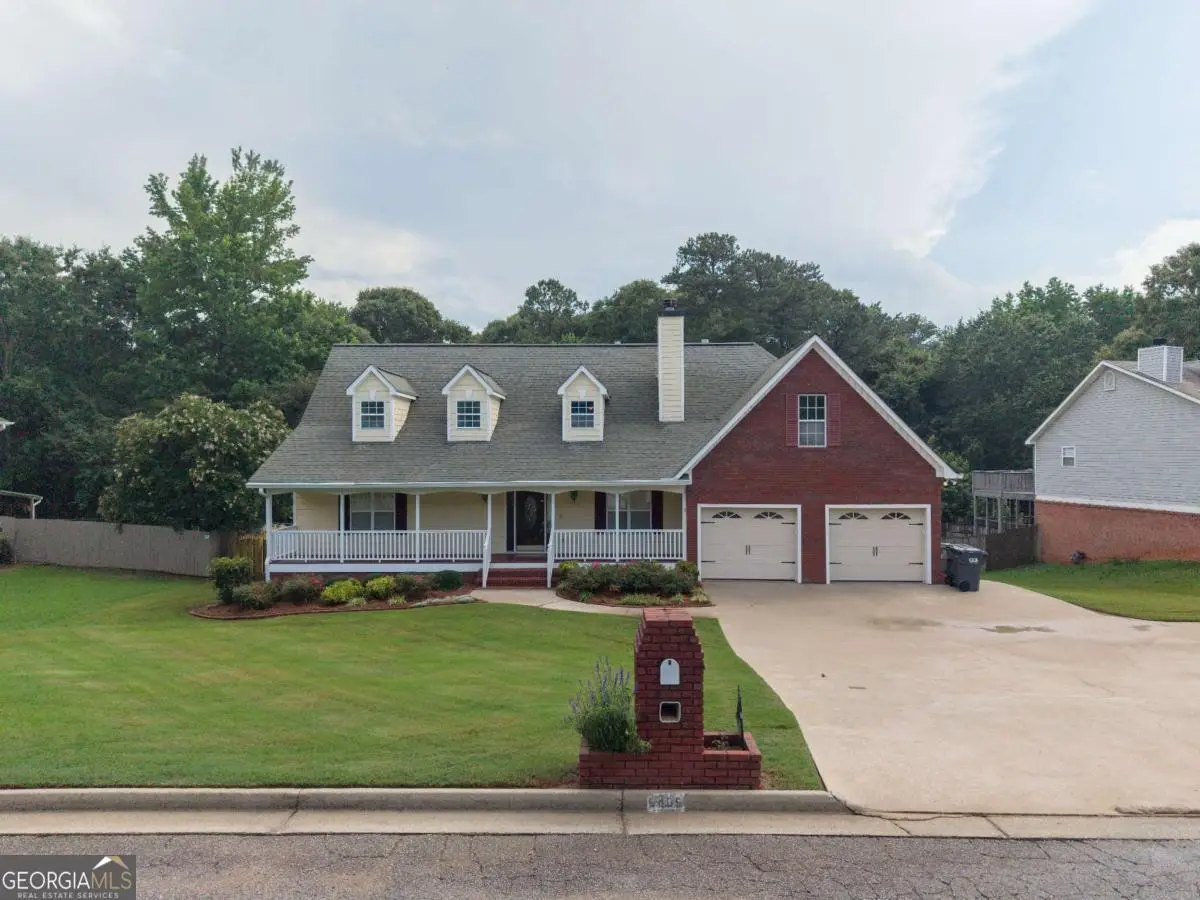 5485 Twin Oak Dr, Douglasville, GA 30135 - #1