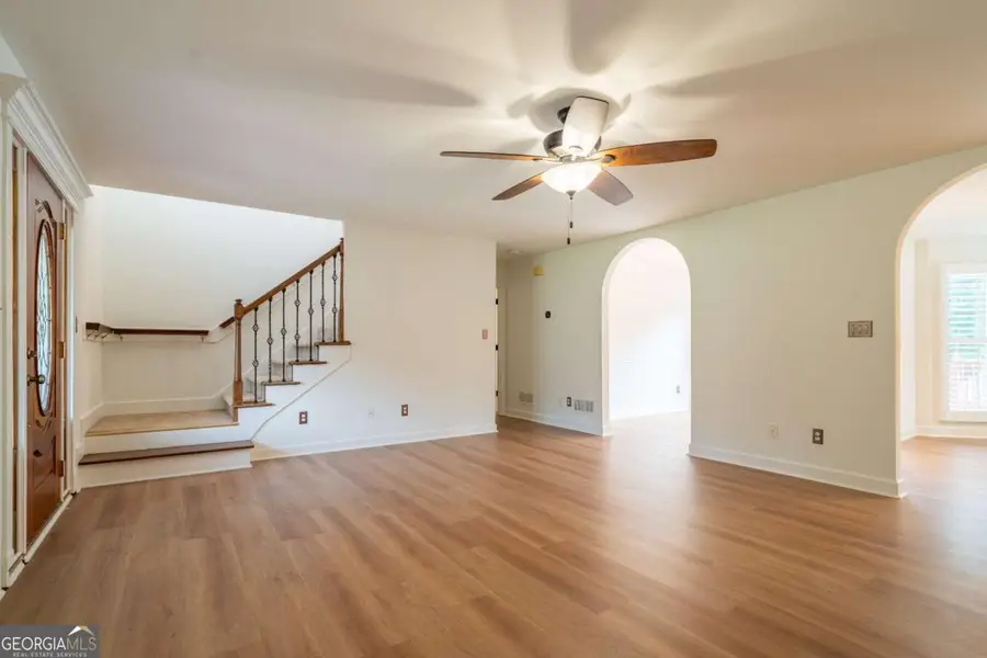 5485 Twin Oak Dr, Douglasville, GA 30135 - #3